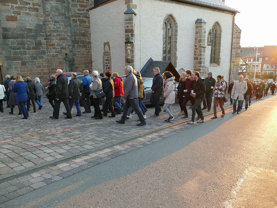 Lumen Christi - Auferstehungsmesse in St. Crescentius (Foto: Karl-Franz Thiede)